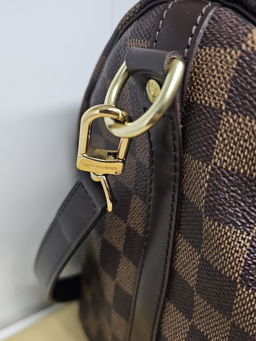 Louis Vuitton Damier Ebene Bandolier Satchel in Ebene 35cm - Picture 8 of 16